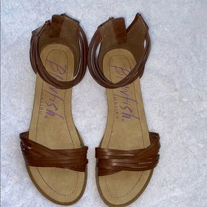 Blowfish Brown Leather Strappy, Flat Sandals Sz 10